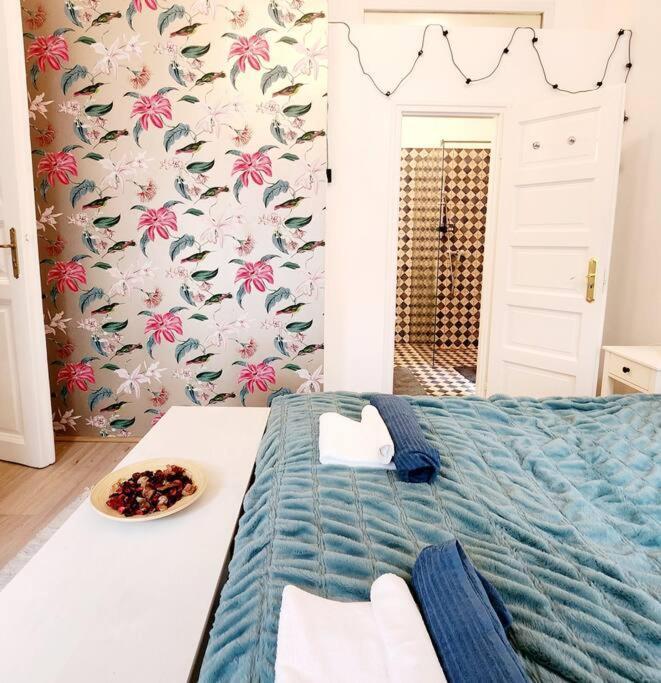Travelers Award Winning Place In The Heart Of Budapest Apartment Kamilla Zewnętrze zdjęcie